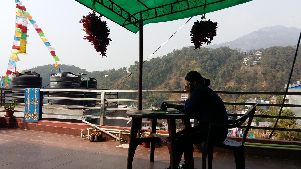 Hotel Bhadrakali Pokhara Inn Exterior photo