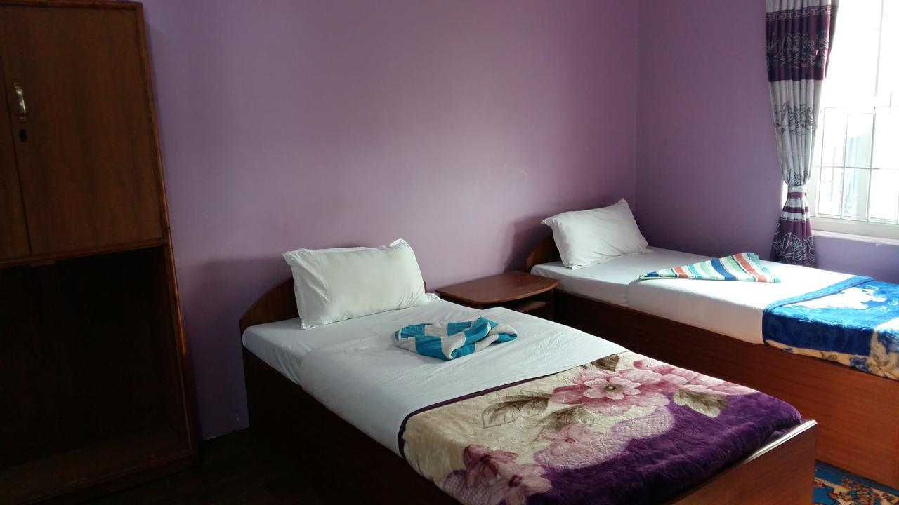 Hotel Bhadrakali Pokhara Inn Exterior photo